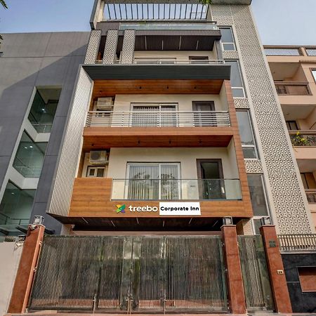 Treebo Corporate Inn ノイダ エクステリア 写真